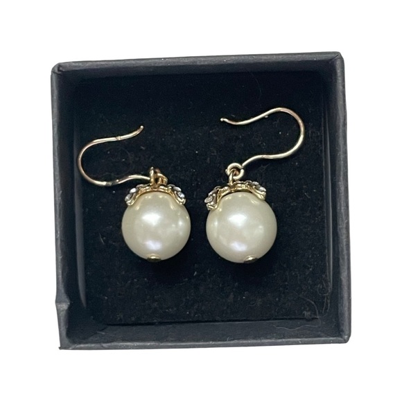 FAUX Pearl 1” Drop Earrings Costume Jewelry. - Picture 15 of 16